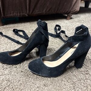 Black velvet lace up heels size 6 1/2